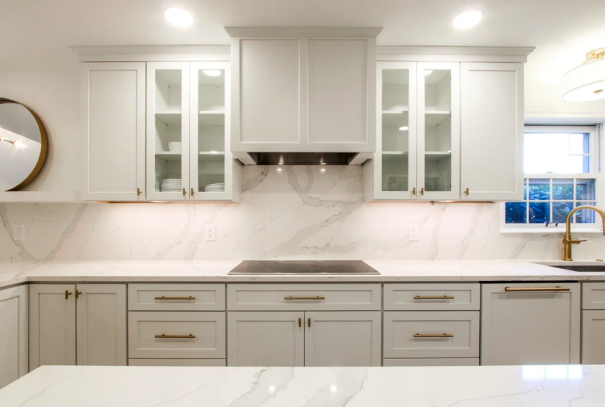 Clean, Contemporary Kitchen